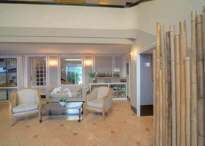 Grand Richelieu Hotel