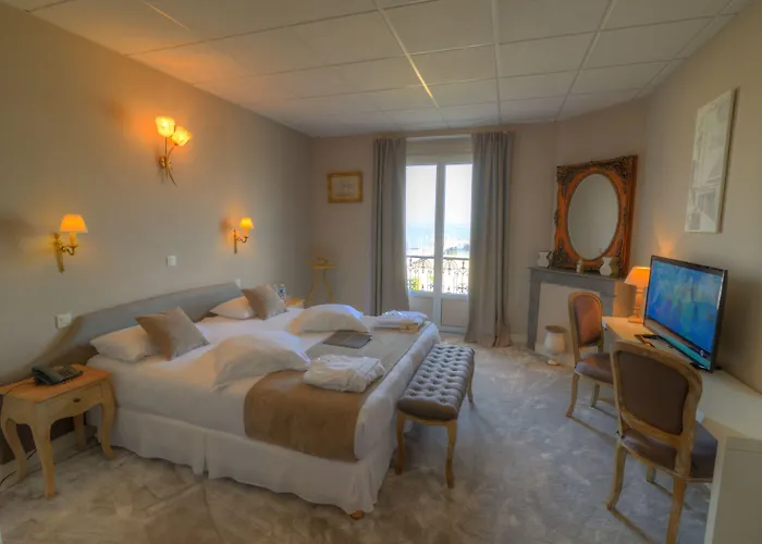 Hotel Grand Richelieu 3*